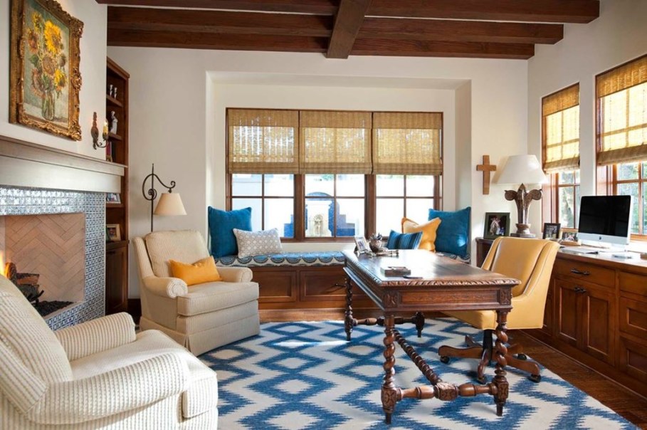 Mediterranean-Style living room design - You might place several bright pillows at the sofa`s zone and decorate the coffee-table with capacious fruit bowl