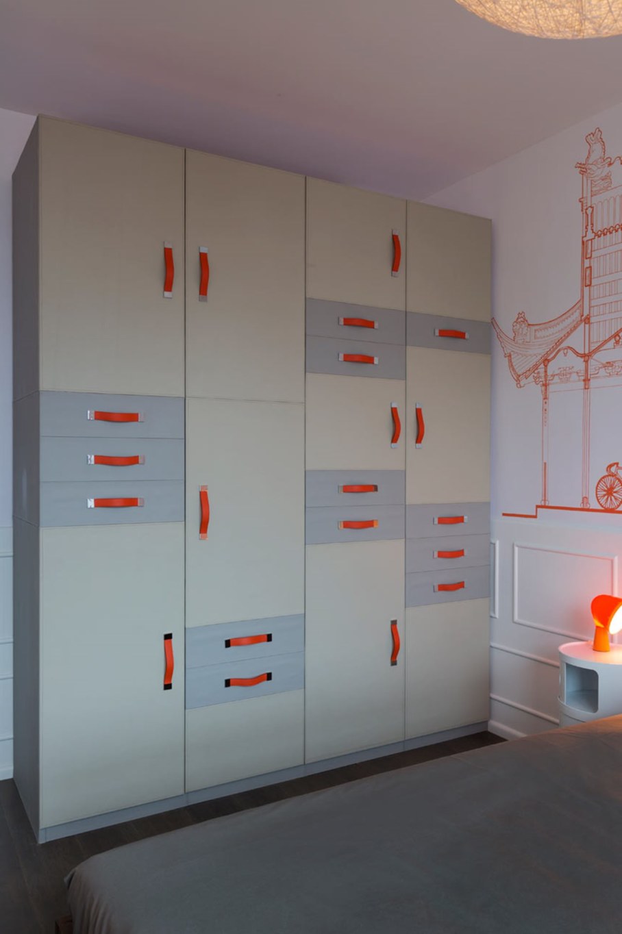 Blue Penthouse - orange Bedroom 2
