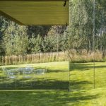 CantileveredLiving GardenHouseinPoland