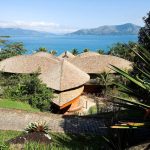 Leaf House: Brazilian Flower From Mareines + Patalano Arquitetura