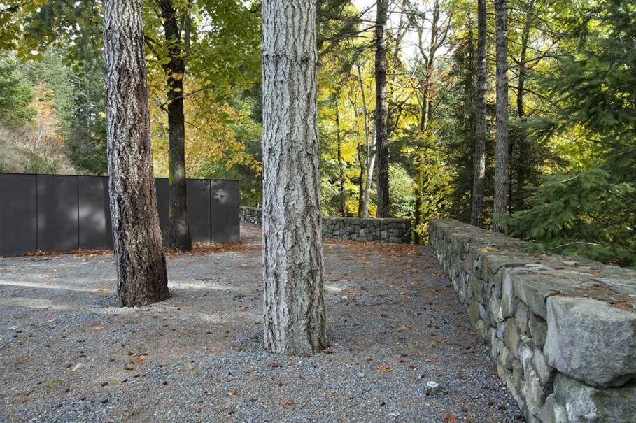 Tula House - surrounded by woods