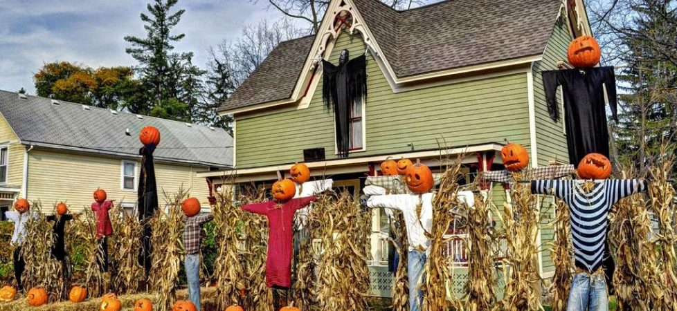 Halloween Yard Decorations Ideas On Budget