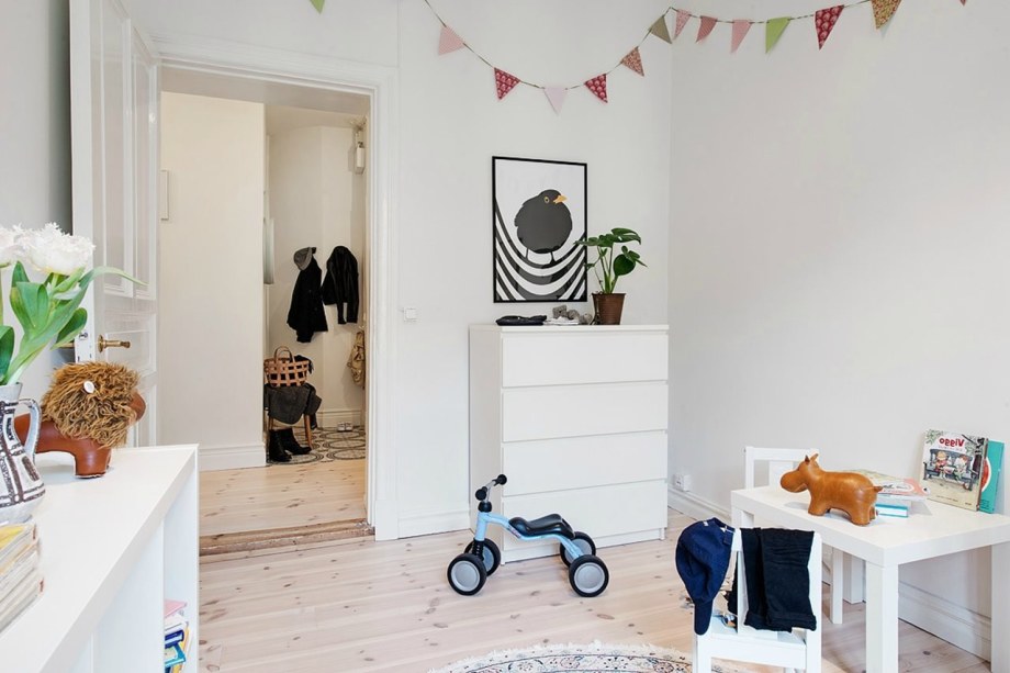 Scandinavian-Styled-Childrens-Room-17