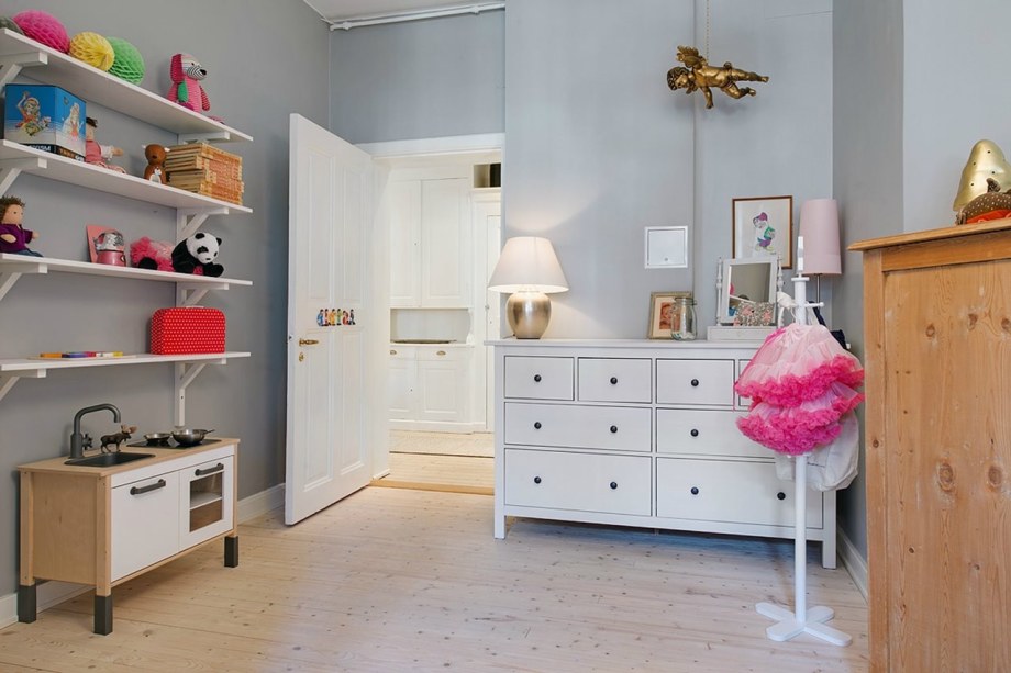 Scandinavian-Styled-Childrens-Room-20