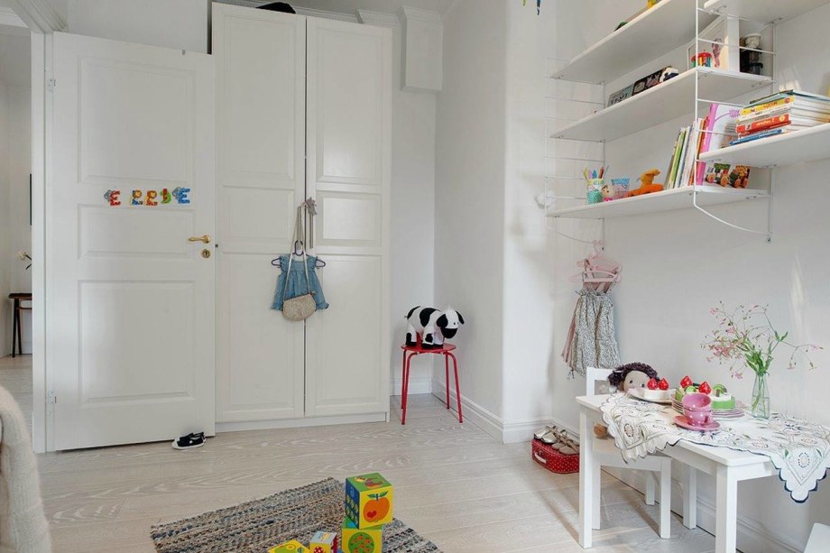 Scandinavian-Styled-Childrens-Room-8