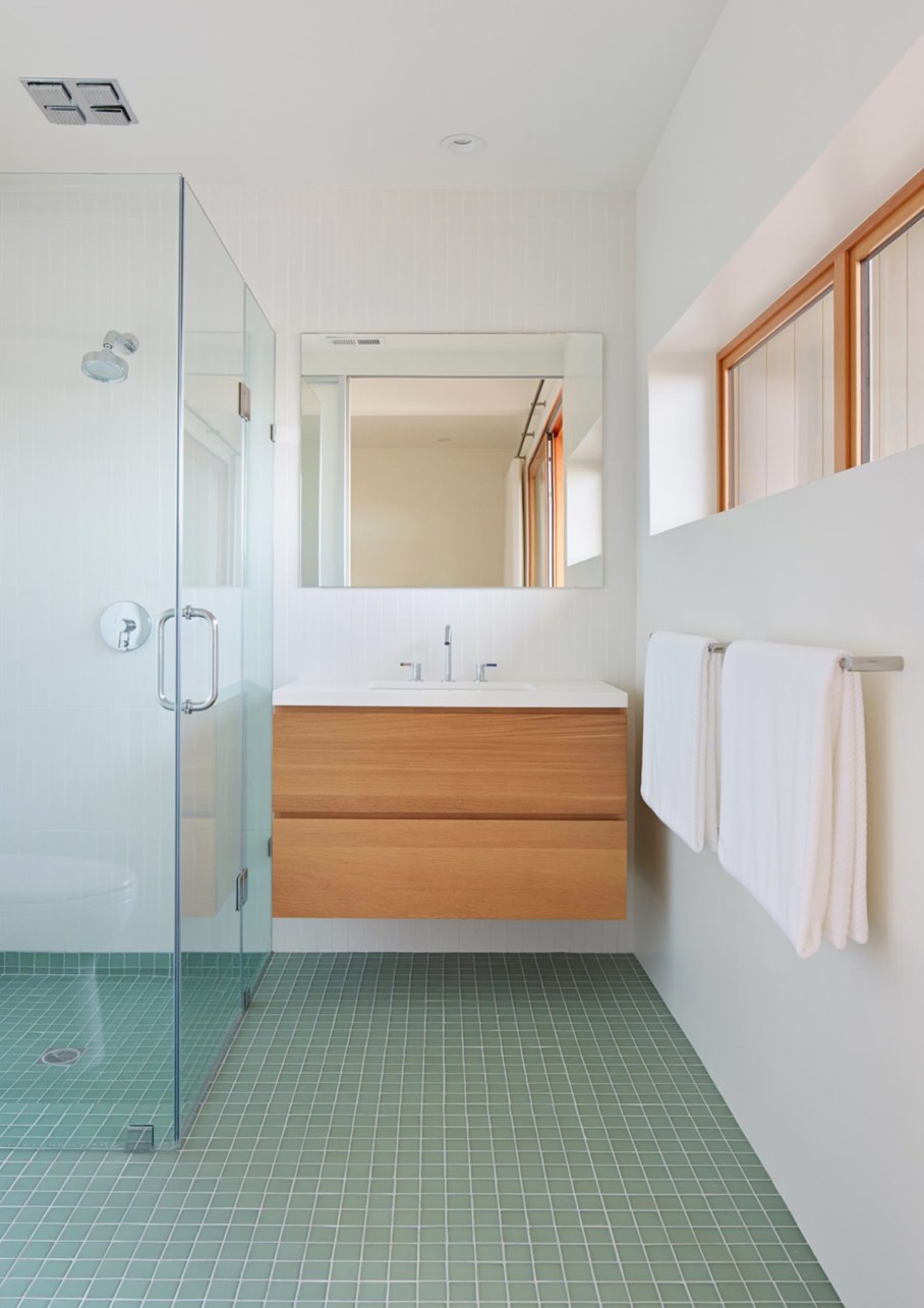 The House With A San-Francisco View - Bathroom