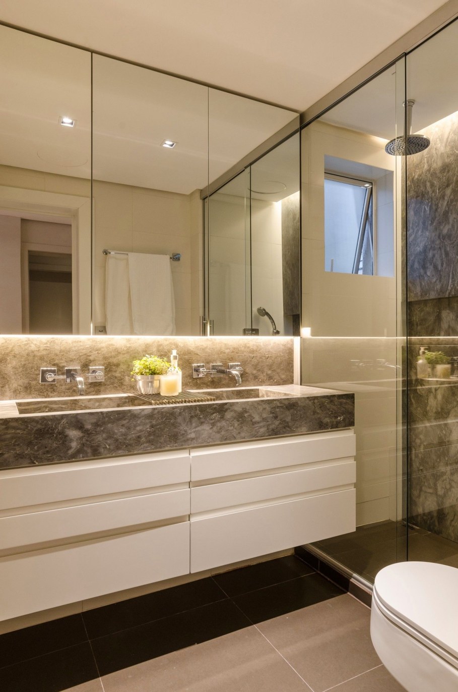 Apartment for a young couple in Brazil - Bathroom 3