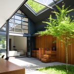Australian «Corben Architects» studio converted a huge warehouse into the dwelling