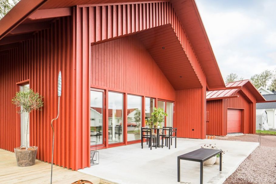 Red House in Swedish style by Thomas Sandell - Facade