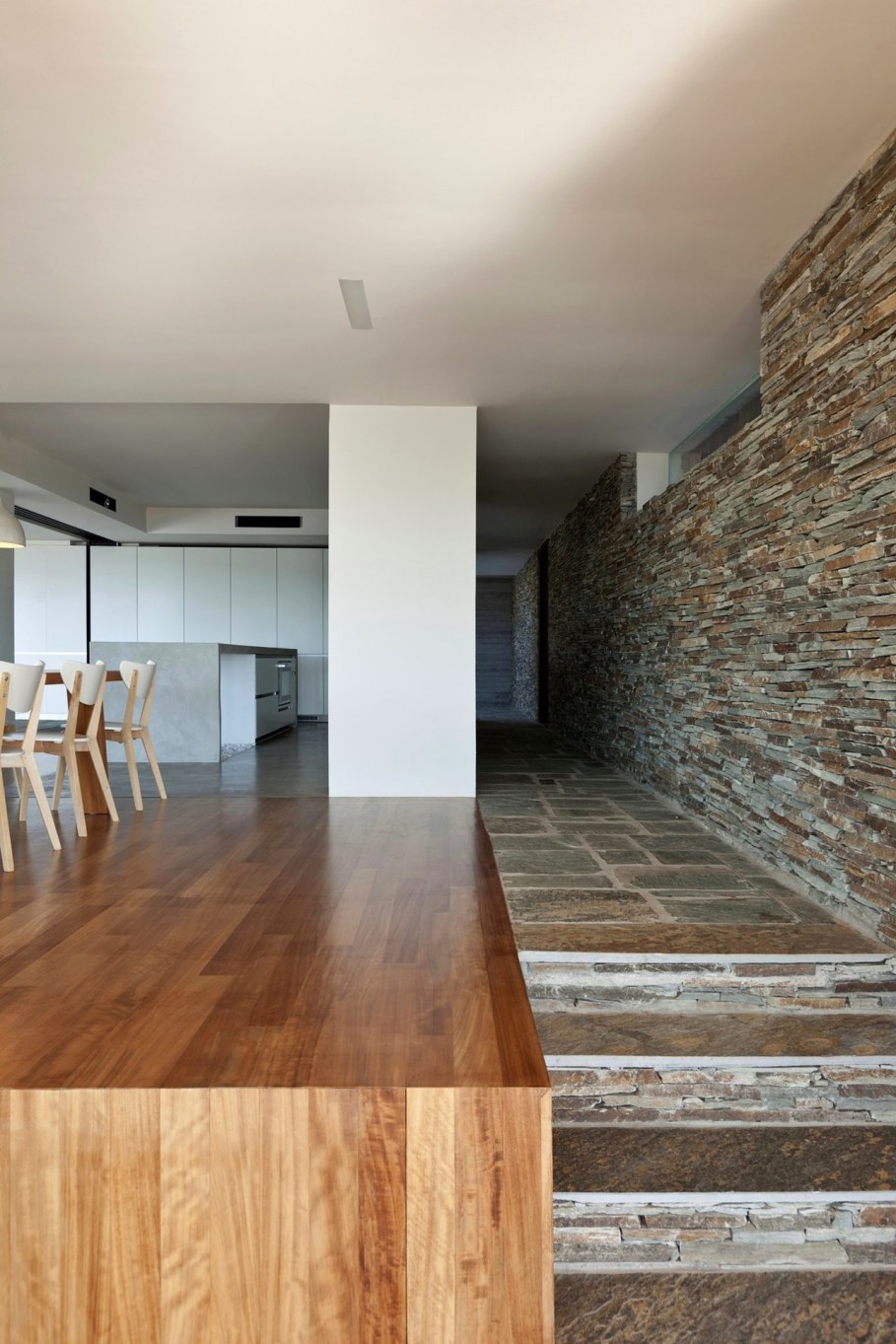 The shining Plane House residence on the Greek island - Kitchen island