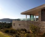 The shining “Plane House” residence on the Greek island