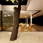 The shining “Plane House” residence on the Greek island