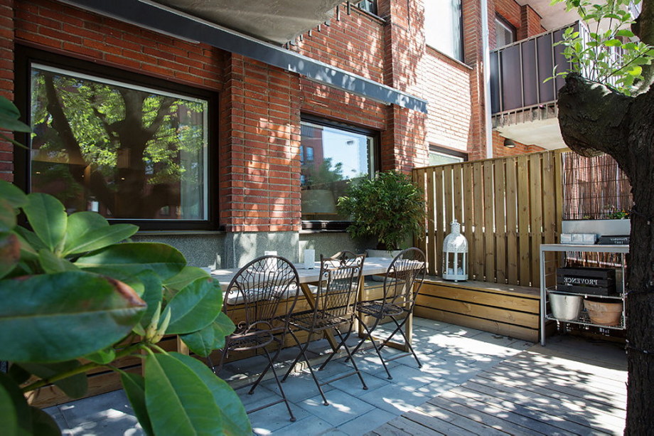 An apartment with the pallet decor in Stockholm 14