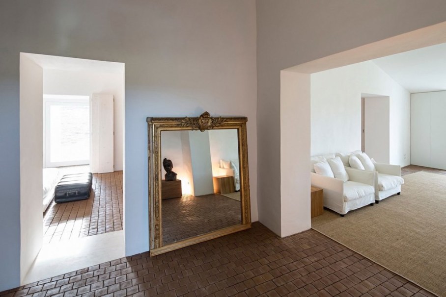 Casa No Tempo private house - The interior is also decorated in classic style