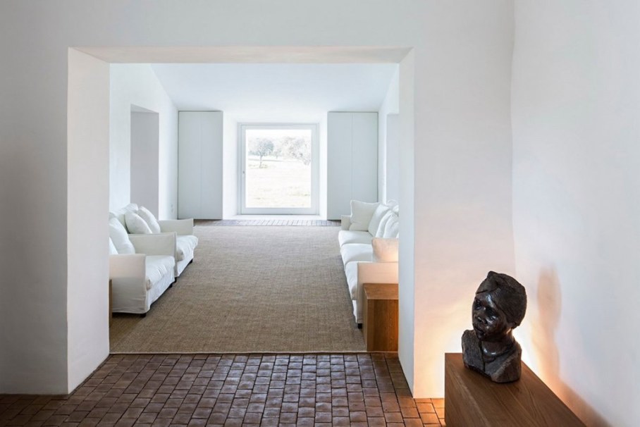Casa No Tempo private house - The interior without excessive bravery and pathos