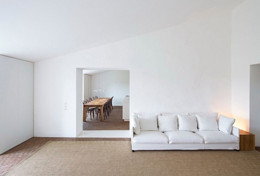Casa No Tempo private house - living room and dining room