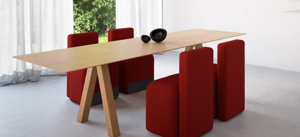 Colorful and bright Season chairs from the designer Piero Lissoni for the brand Viccarbe