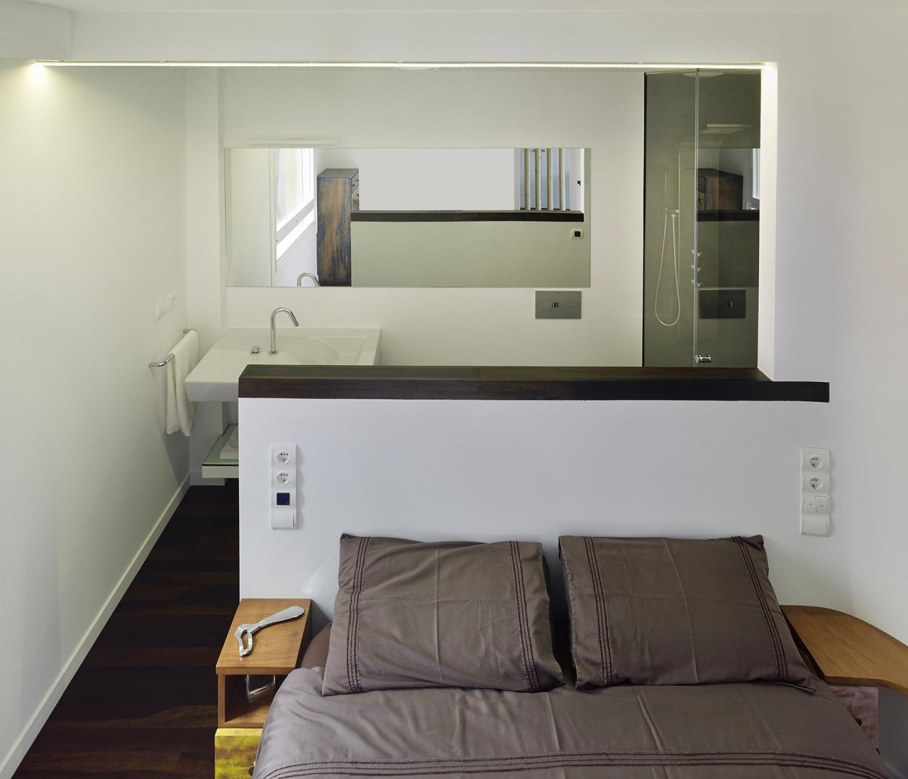 Duplex apartment by Ameneiros Rey HH Arquitectos in Spain 8