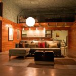 Rest House Mod Cott On The Lake`s Bank in Texas From Mell Lawrence Architects