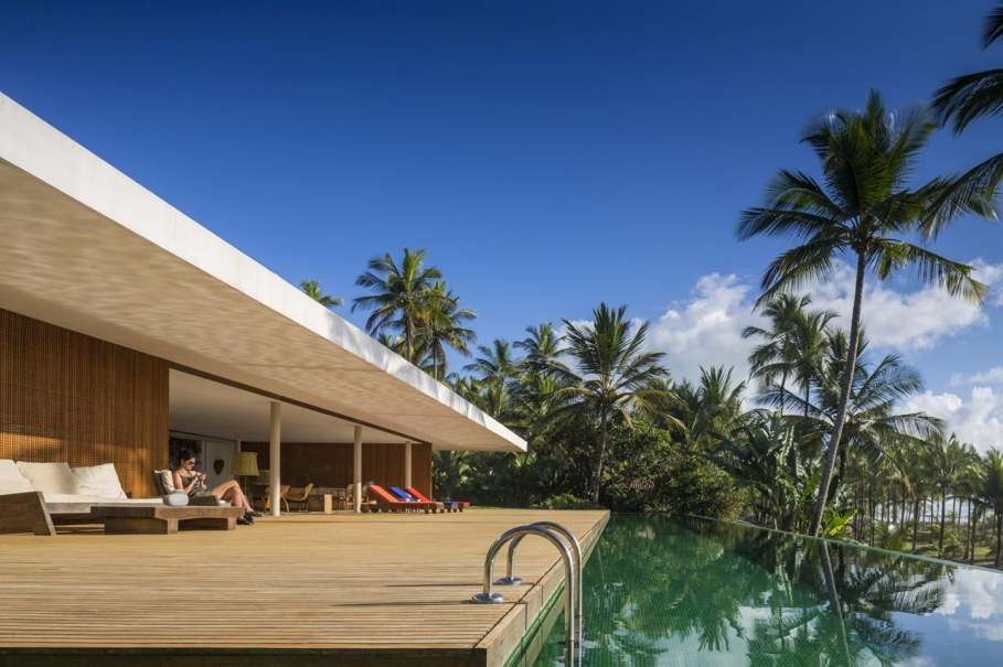 The residence in tropical style in Brazil - Outdoor terrace