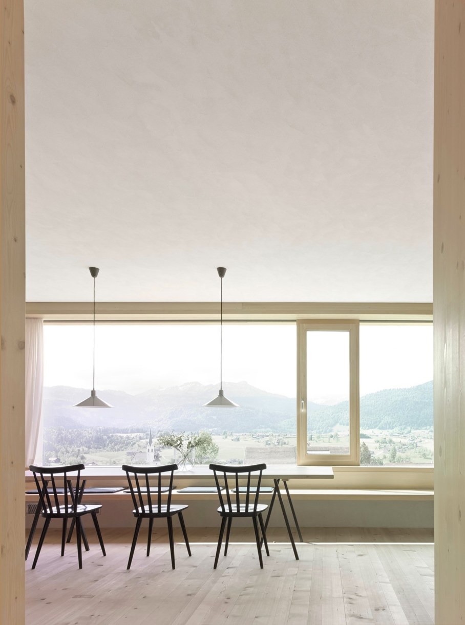 Wooden house by Innauer-Matt Architekten in Austria 6