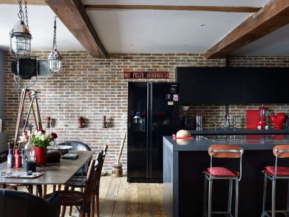 Old brick warehouse London kitchen dining room 2