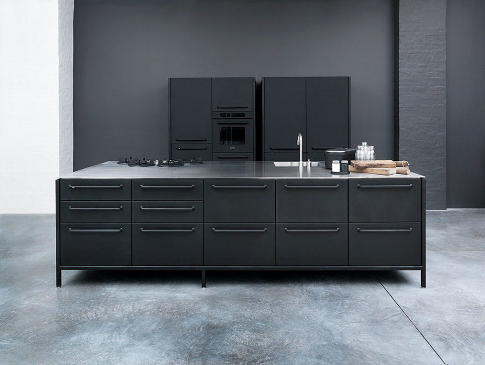 The practical kitchen of stainless steel from Vipp 1