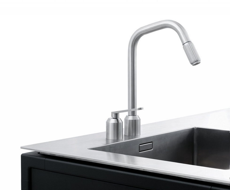 The practical kitchen of stainless steel from Vipp 10