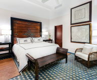 Casas del XVI: Hotel In Early American Style