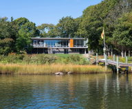 Glass House On The Riverside From RUHL WALKER Architects
