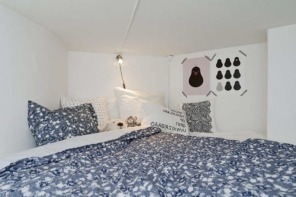 The modern design of the old apartment in Sweden 13