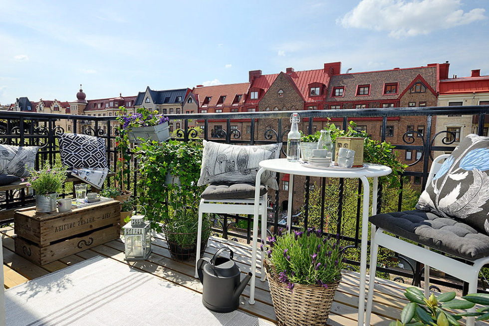 The modern design of the old apartment in Sweden 3