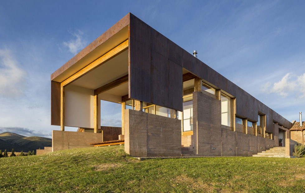 Rumilahua House Villa Among Volcanos In Ecuador, From Emilio Lopez Herrera и Luis Lopez 3