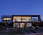 The country house Dame of Melba for resting at the ocean shore from Seeley Architects