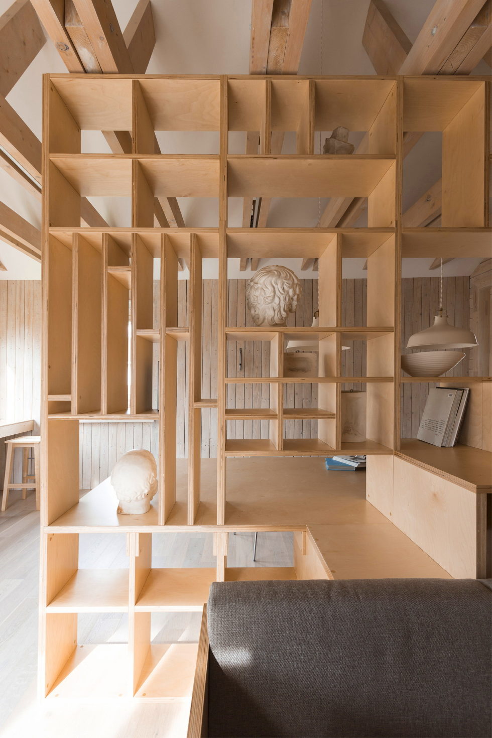 The studio for an architect in the garage from the Ruetemple 13