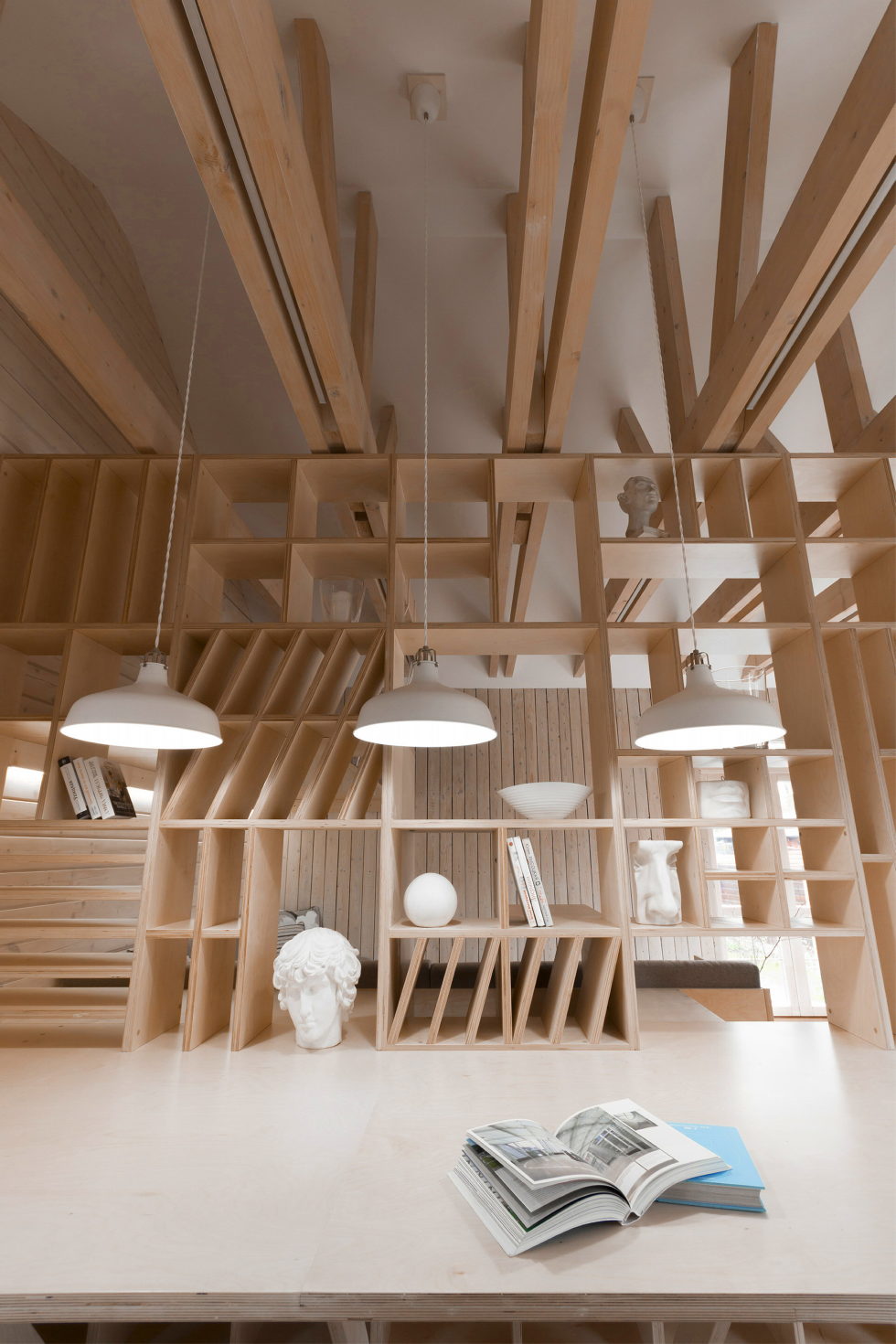 The studio for an architect in the garage from the Ruetemple 8