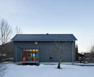 Wooden House At The Upper Bavaria From Arnhard und Eck Architekten Bureau