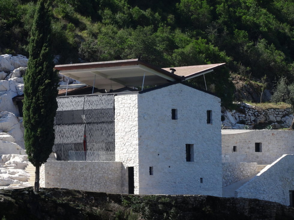 Casa Farfalla Villa In Tuscany Upon The Project Of Michel Boucquillon And Donia Maaoui 26