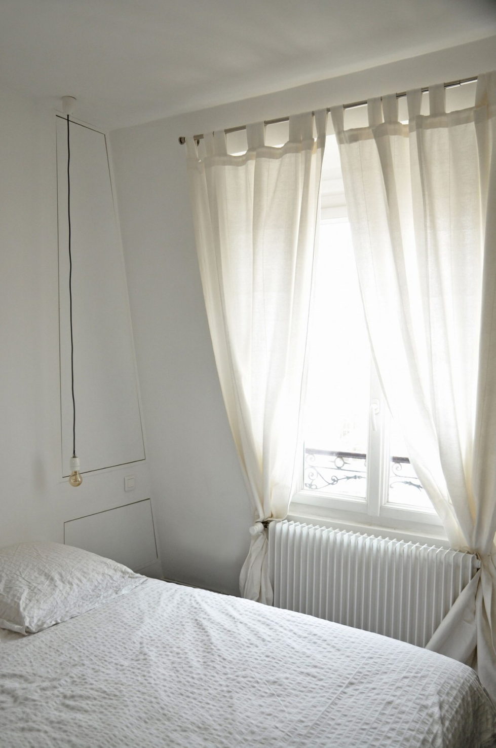 Modern Apartment Instead Of Attic Premises In Paris From Atelier DCCP Architectes 30