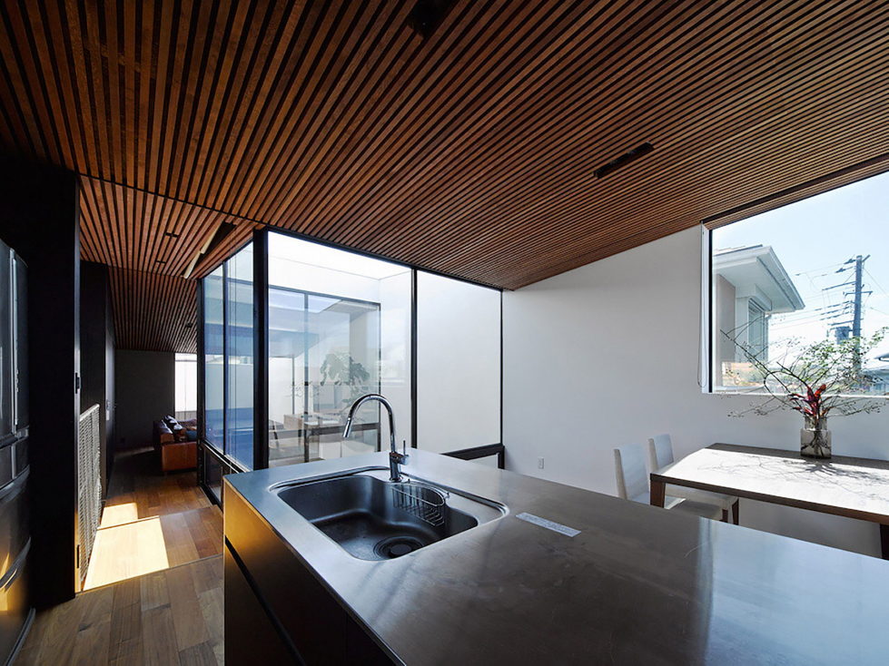 The Wave house by the APOLLO Architects & Associates studio 6