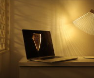 The new version of the Bulbing lamp with D effect by Nir Chehanowski DESKi