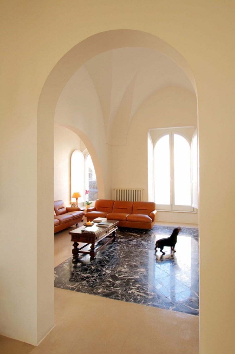 Italian House With A Fabulous Back-Yard Garden 14