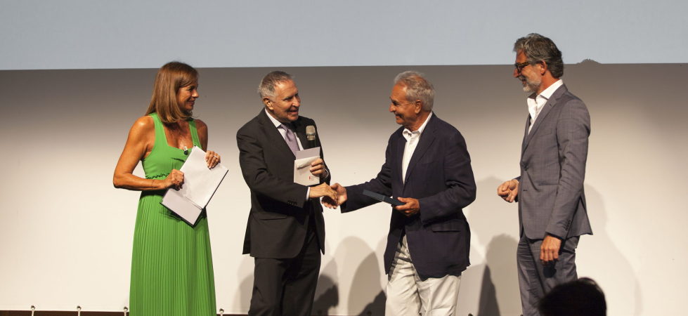 Tubes_Award_2_Courtesy_SaloneDelMobile.Milano