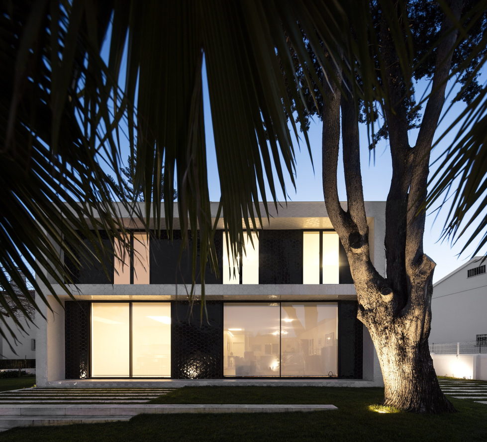 Oeiras House in Portugal from Joao Tiago Aguiar studio 10
