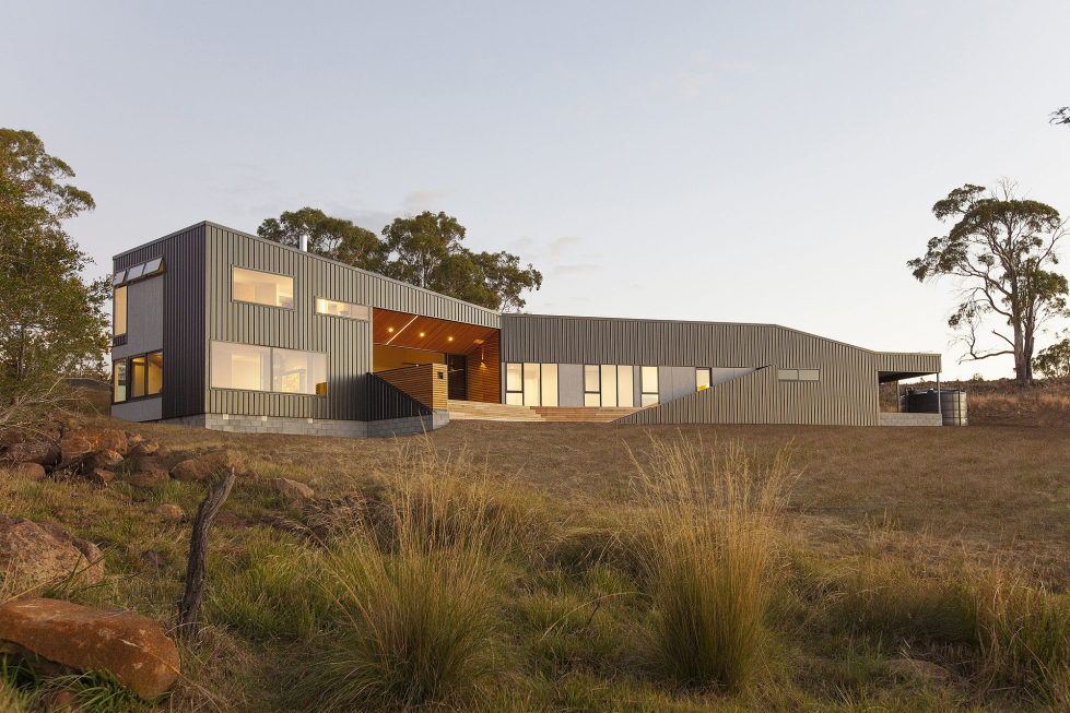 a-family-house-in-australia-1
