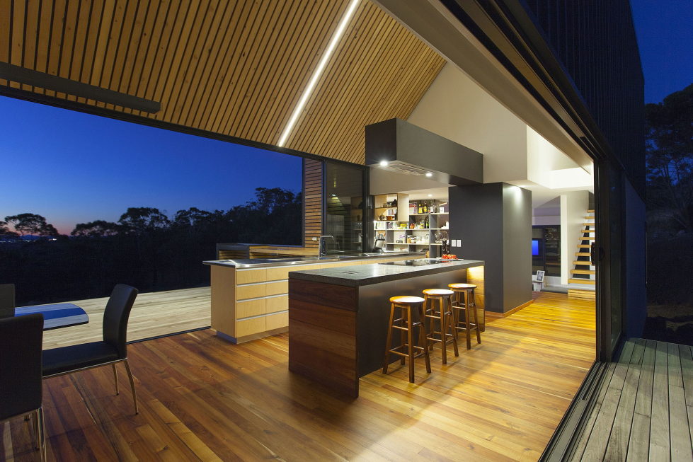 a-family-house-in-australia-13