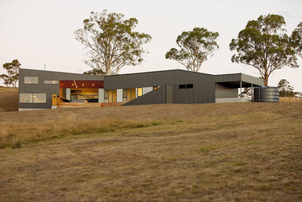 a-family-house-in-australia-14
