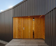 a-family-house-in-australia-8