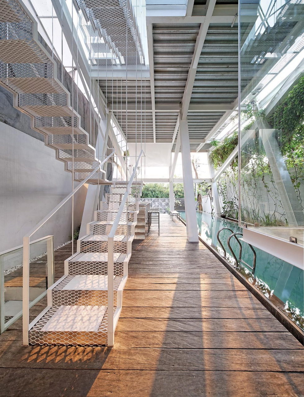 Unusual House In Jakarta 5