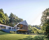 modern-house-instead-of-the-old-farm-in-vilnius-1